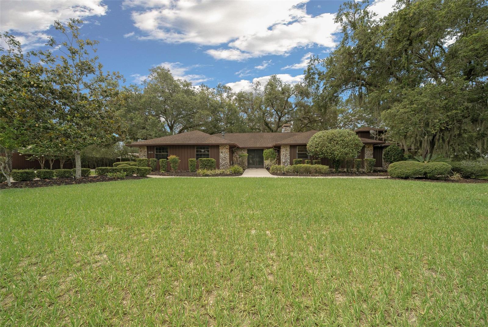 Listing photo id 17 for 3024 Marion County Road