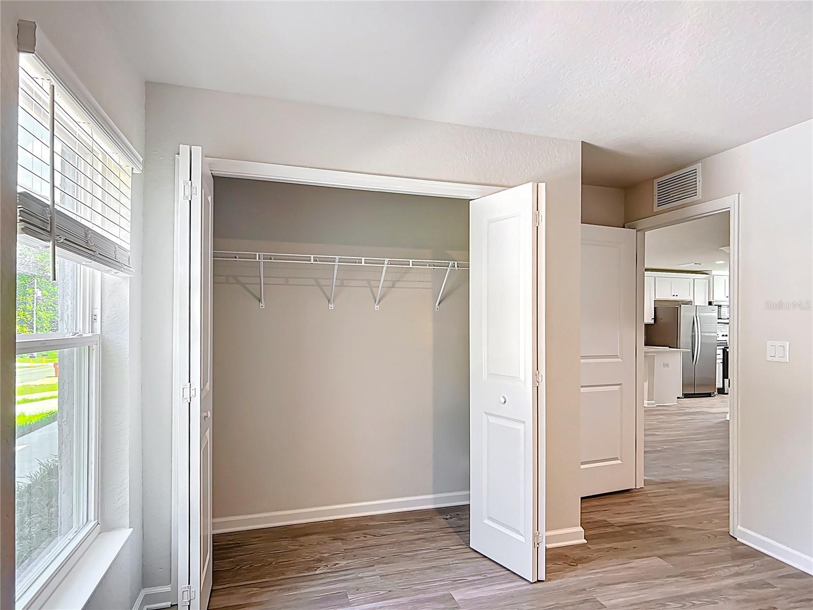 Listing photo id 9 for 9030- 9032 Travis Drive