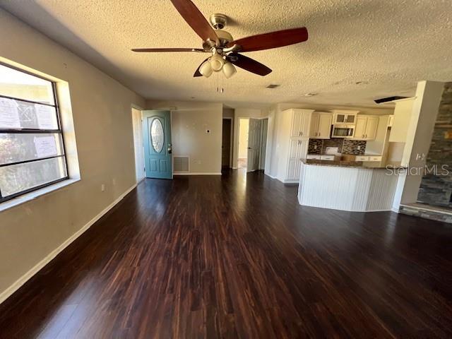 Image 9 of 20 For 5552 Irving Court