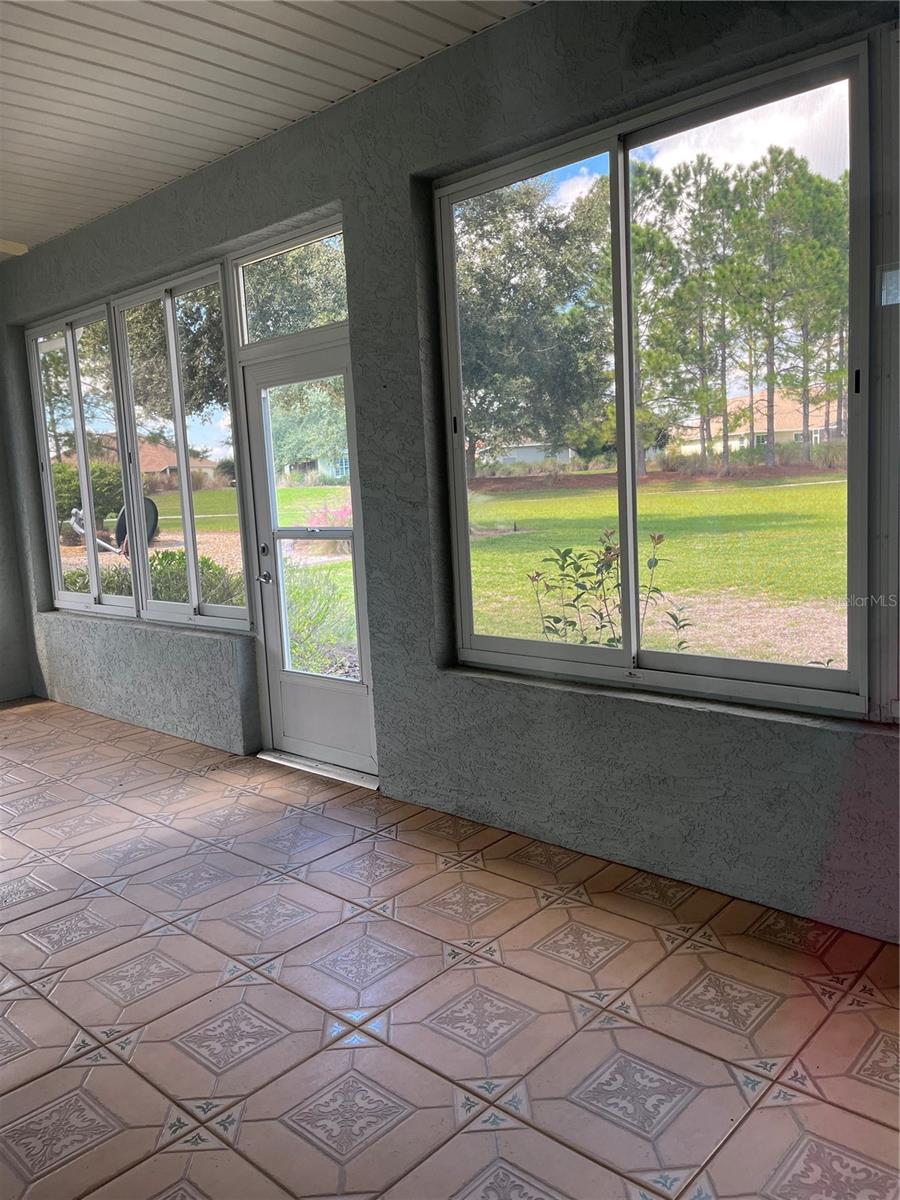 Image 14 of 40 For 8701 83rd Circle