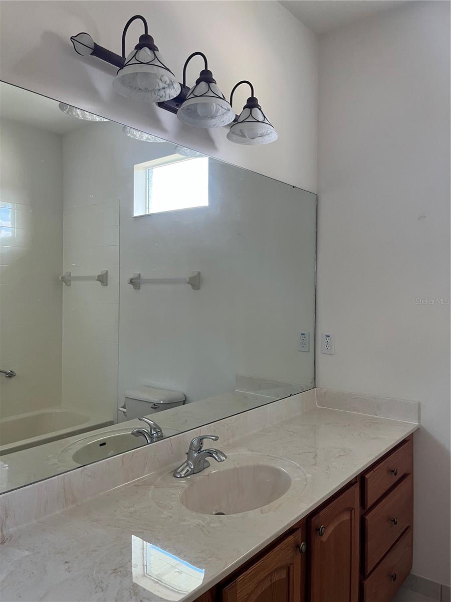 Image 20 of 40 For 8701 83rd Circle