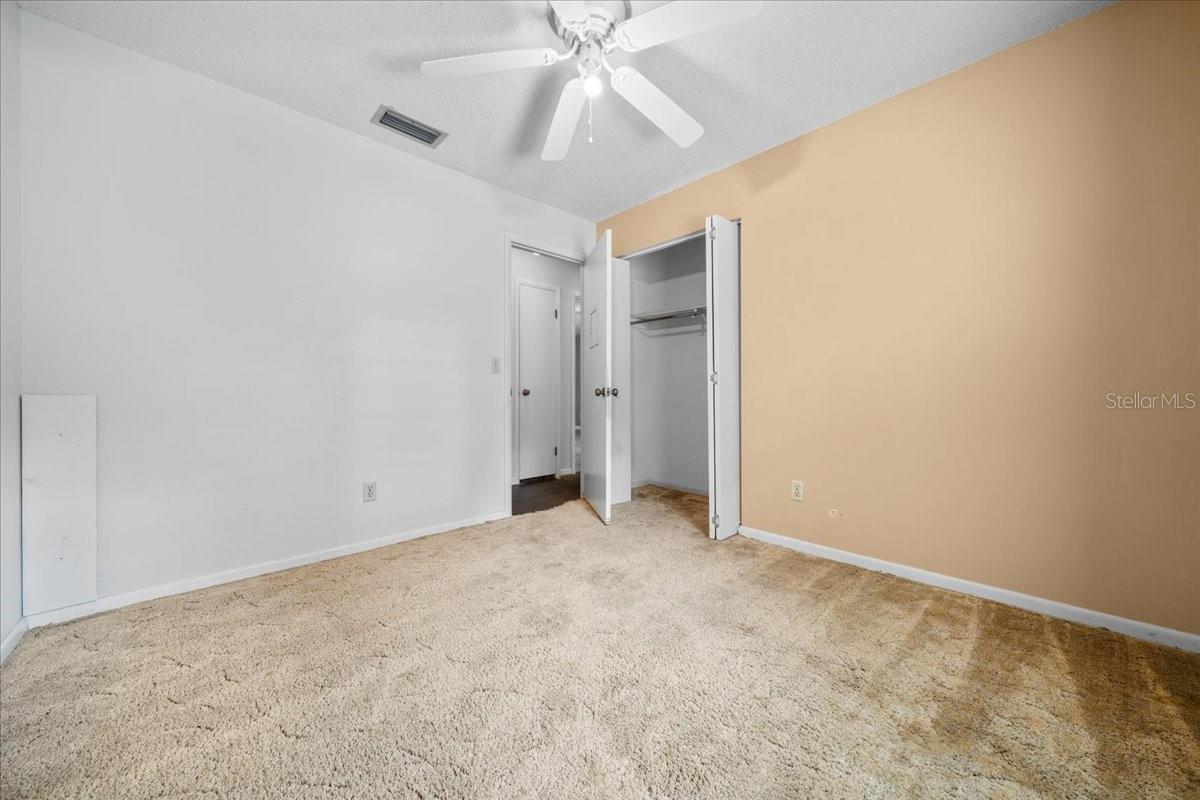 Listing photo id 24 for 1928 14th Avenue
