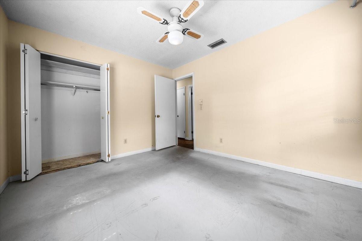 Listing photo id 26 for 1928 14th Avenue