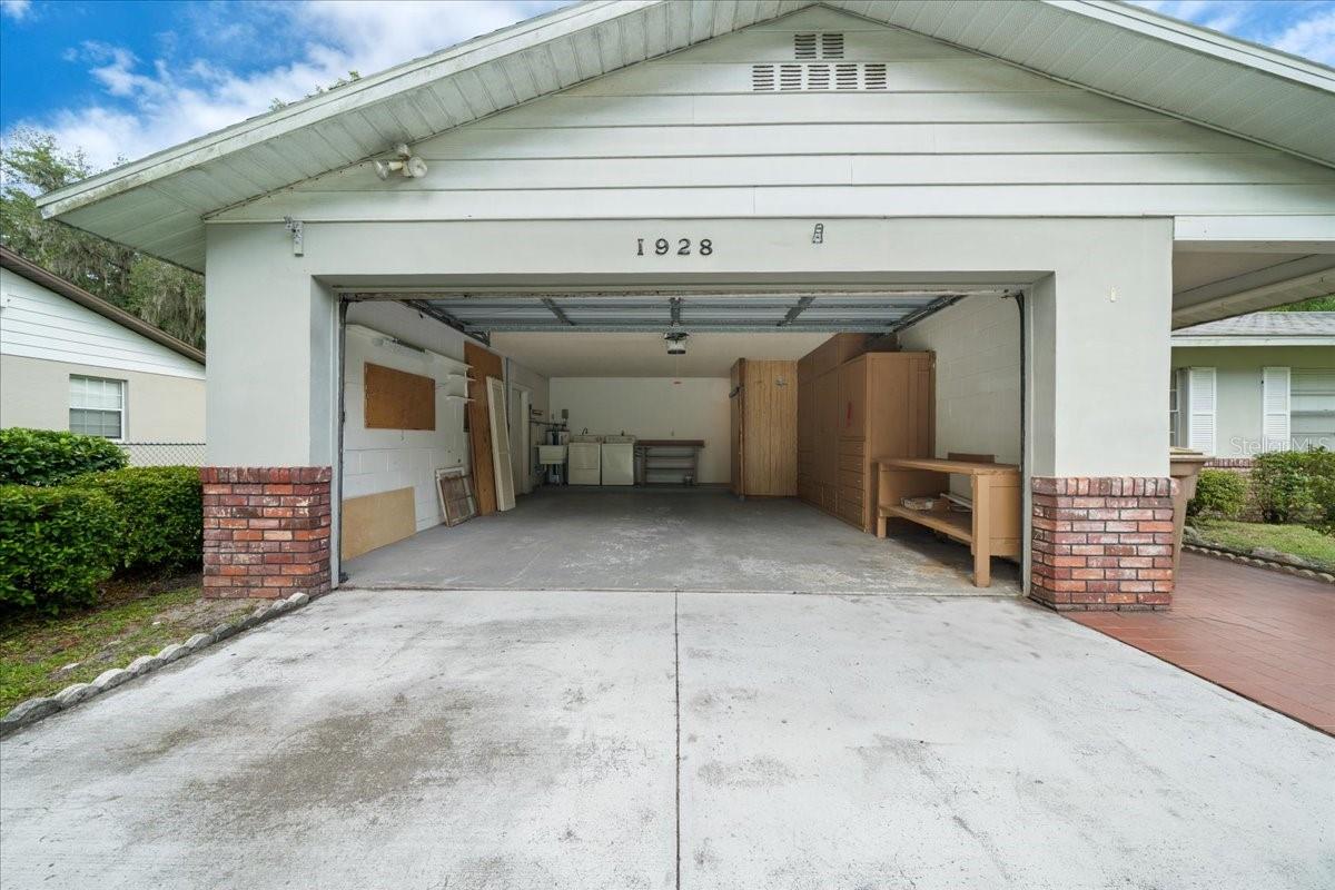 Listing photo id 36 for 1928 14th Avenue