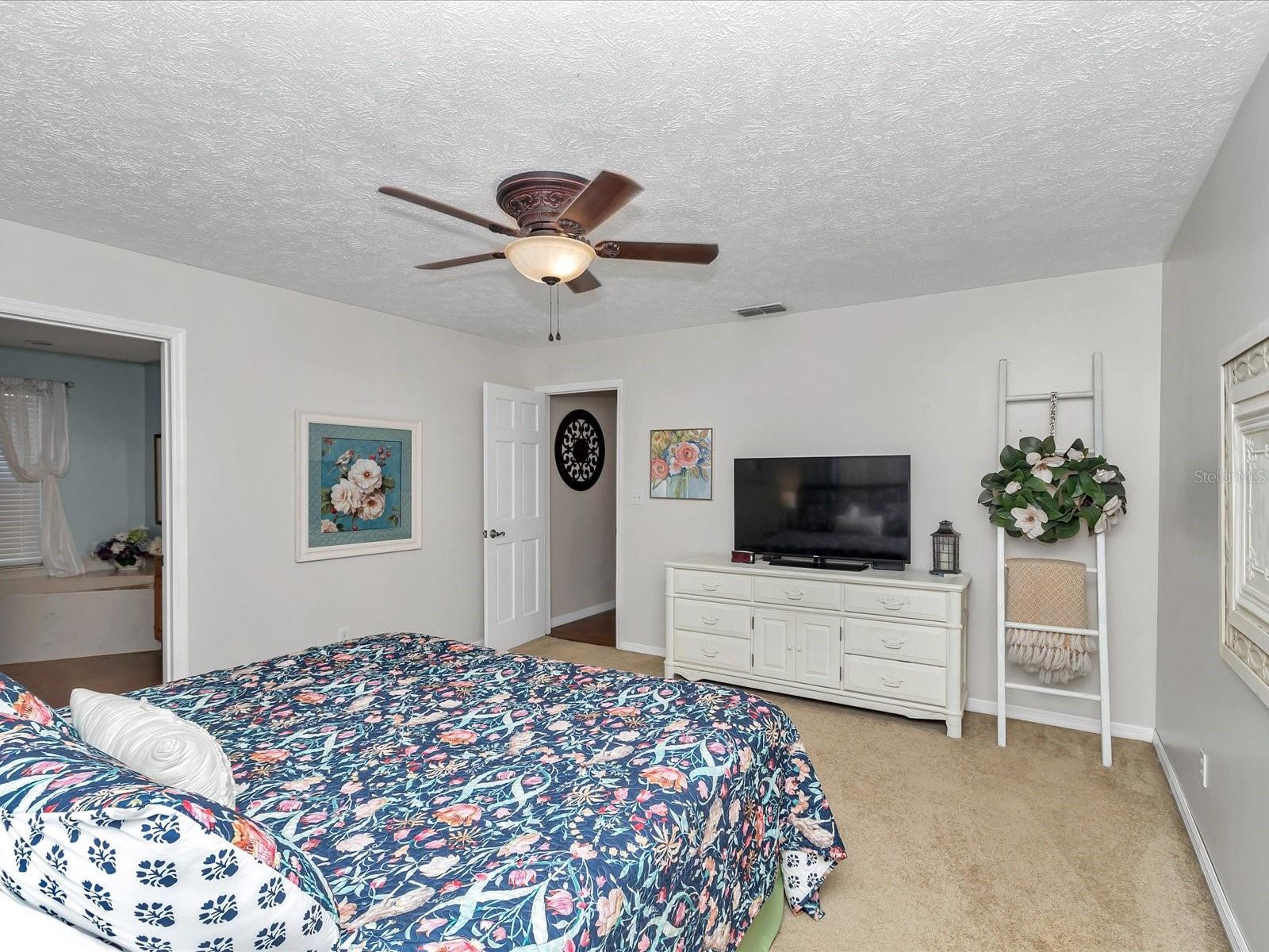 Image 18 of 51 For 4720 9th Street