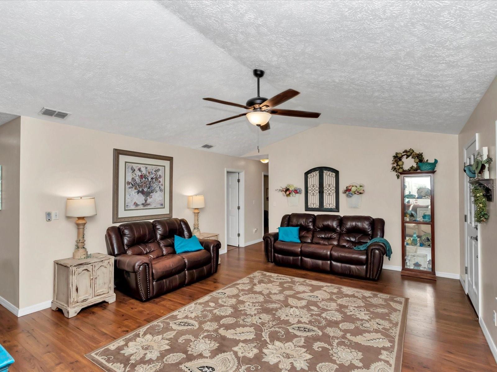 Image 6 of 51 For 4720 9th Street