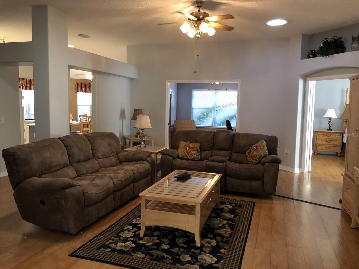 Image 10 of 13 For 119 Costa Mesa Drive