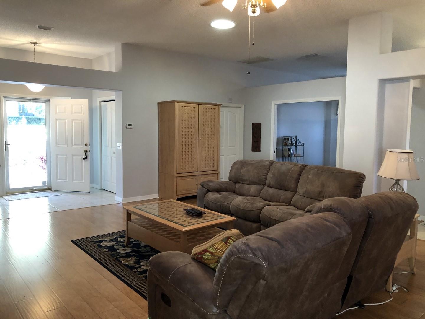 Image 5 of 13 For 119 Costa Mesa Drive