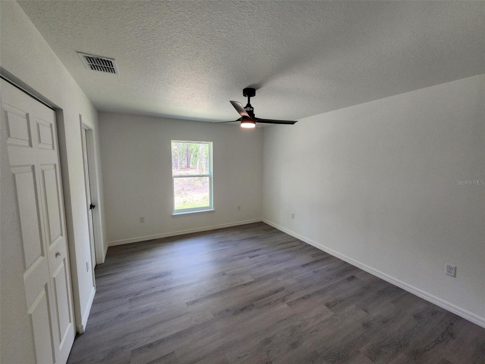 Image 4 of 11 For 24780 Hillsdale Avenue