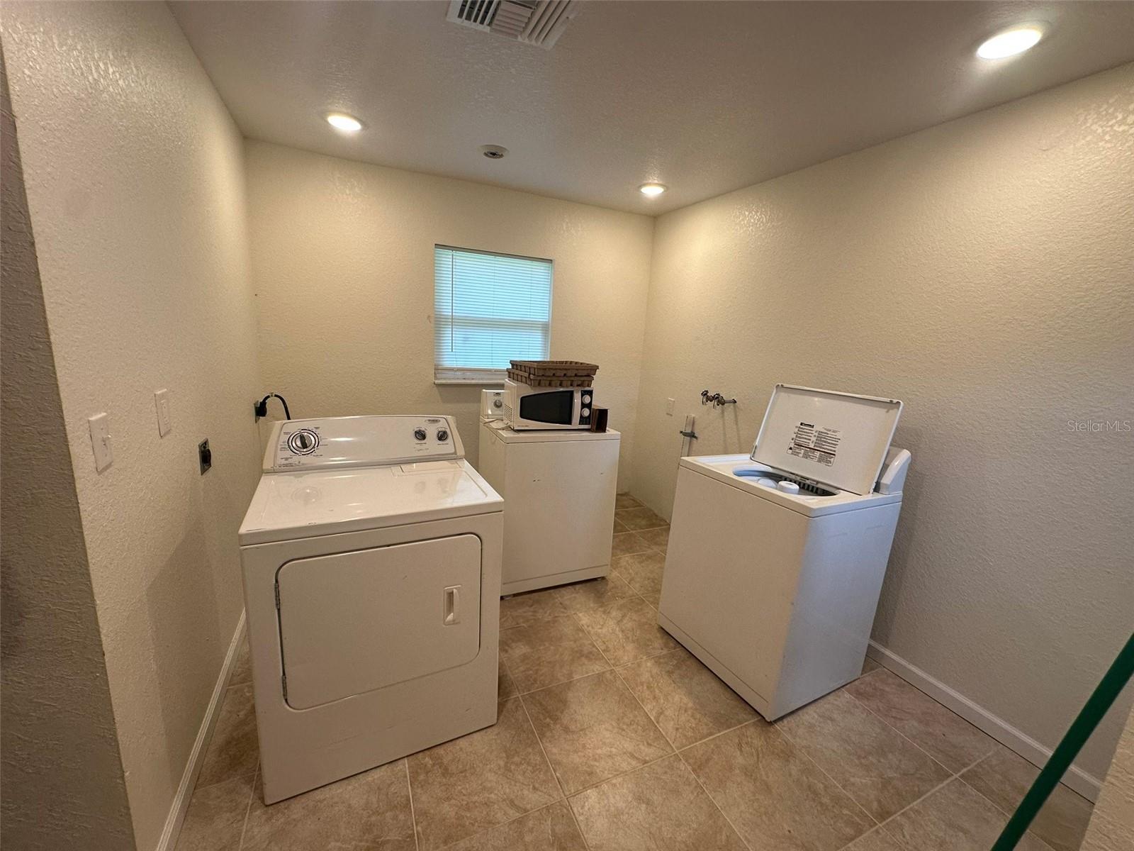 Image 9 of 13 For 4440 155th Street