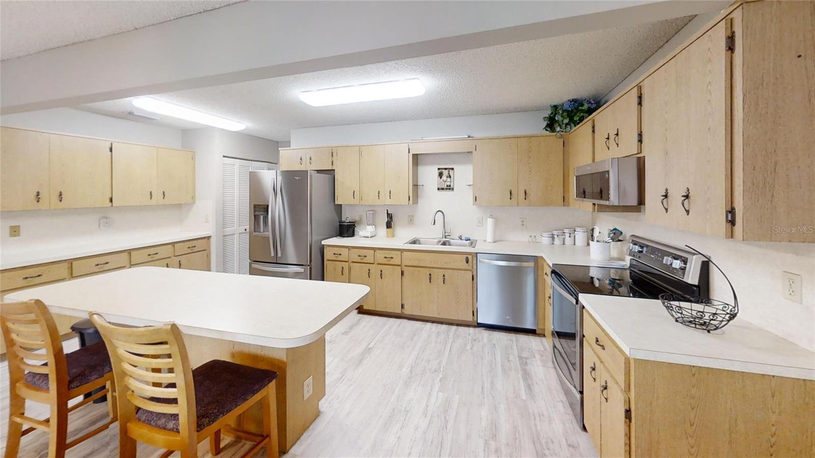 Image 8 of 20 For 8430 90th Lane D