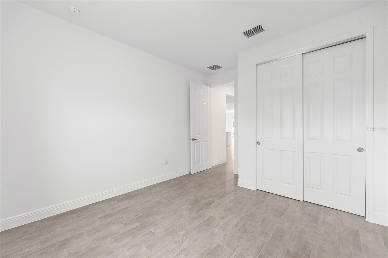 Image 15 of 42 For 10880 101st Loop