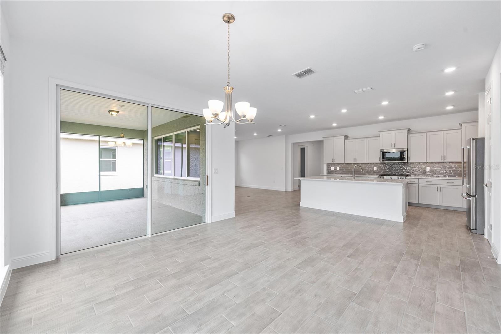 Image 26 of 42 For 10880 101st Loop