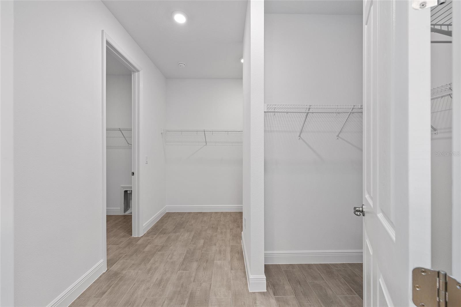 Image 33 of 42 For 10880 101st Loop