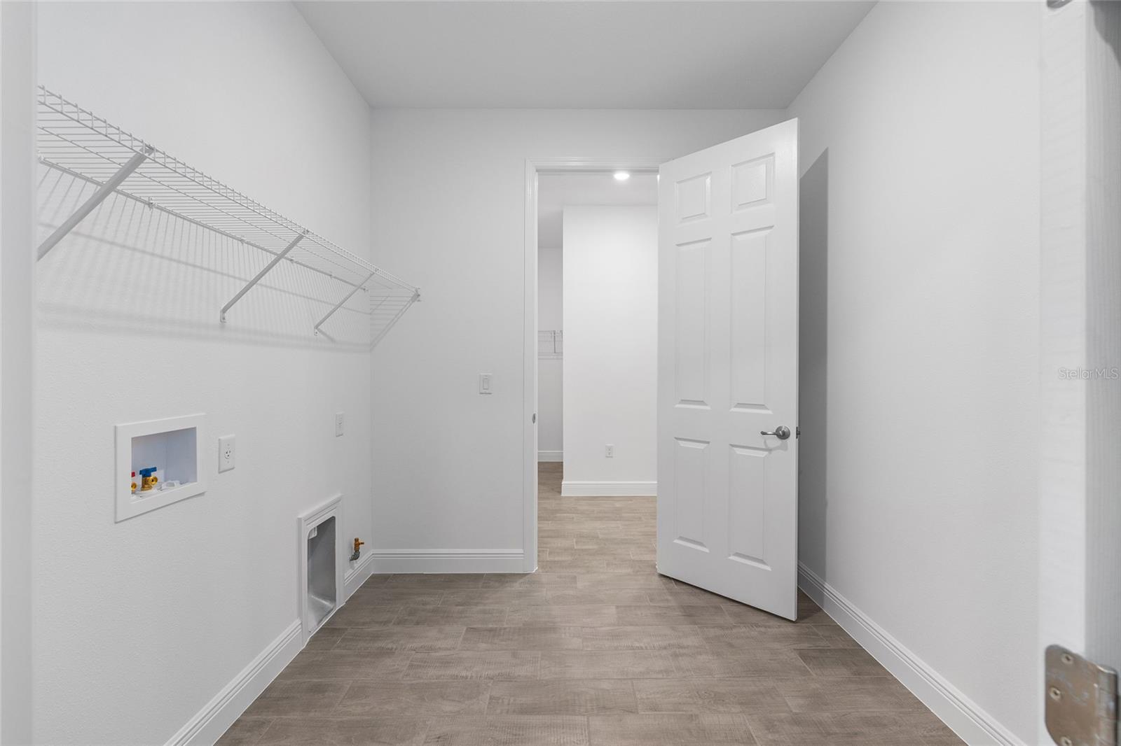 Image 35 of 42 For 10880 101st Loop