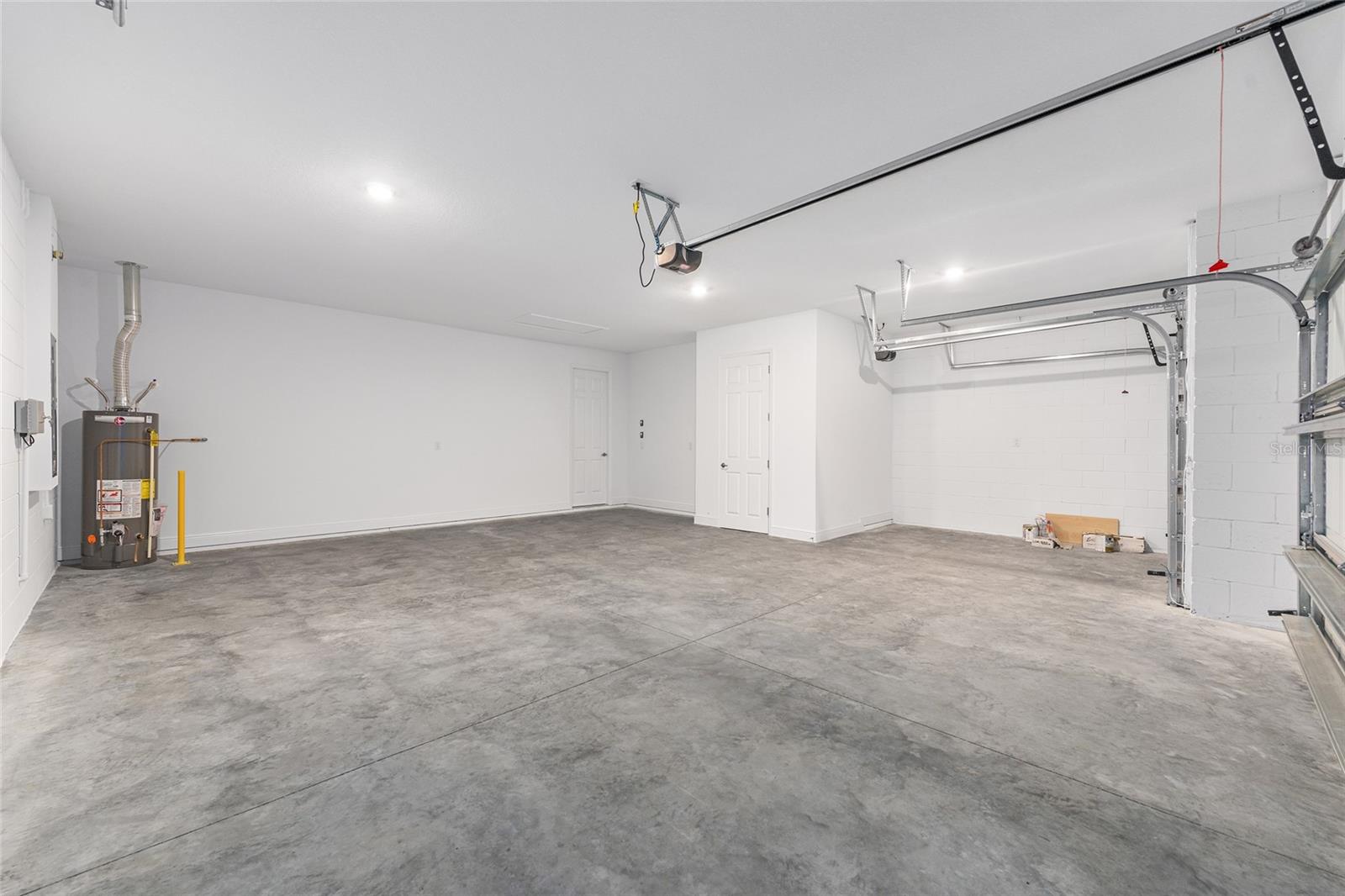 Image 36 of 42 For 10880 101st Loop