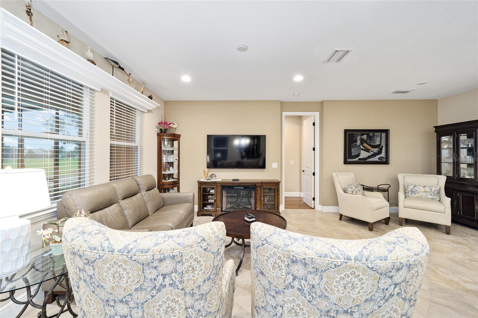 Image 16 of 65 For 5227 34th Street