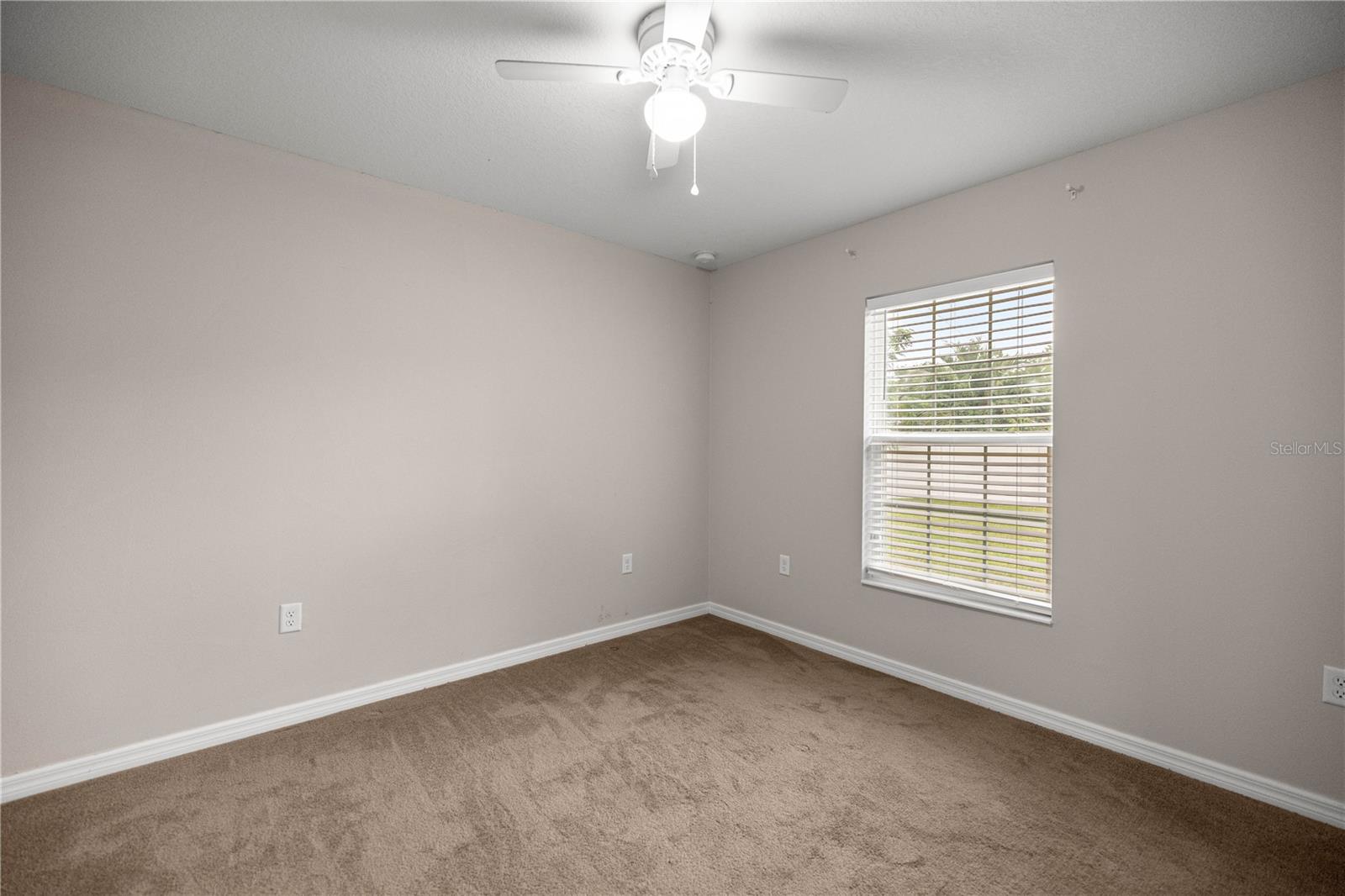 Image 18 of 28 For 10 Pecan Lane