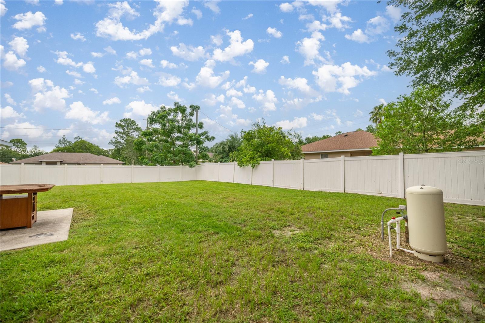 Image 24 of 28 For 10 Pecan Lane