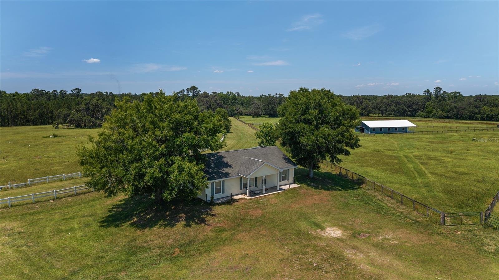 Image 12 of 24 For 16490 122 Terrace