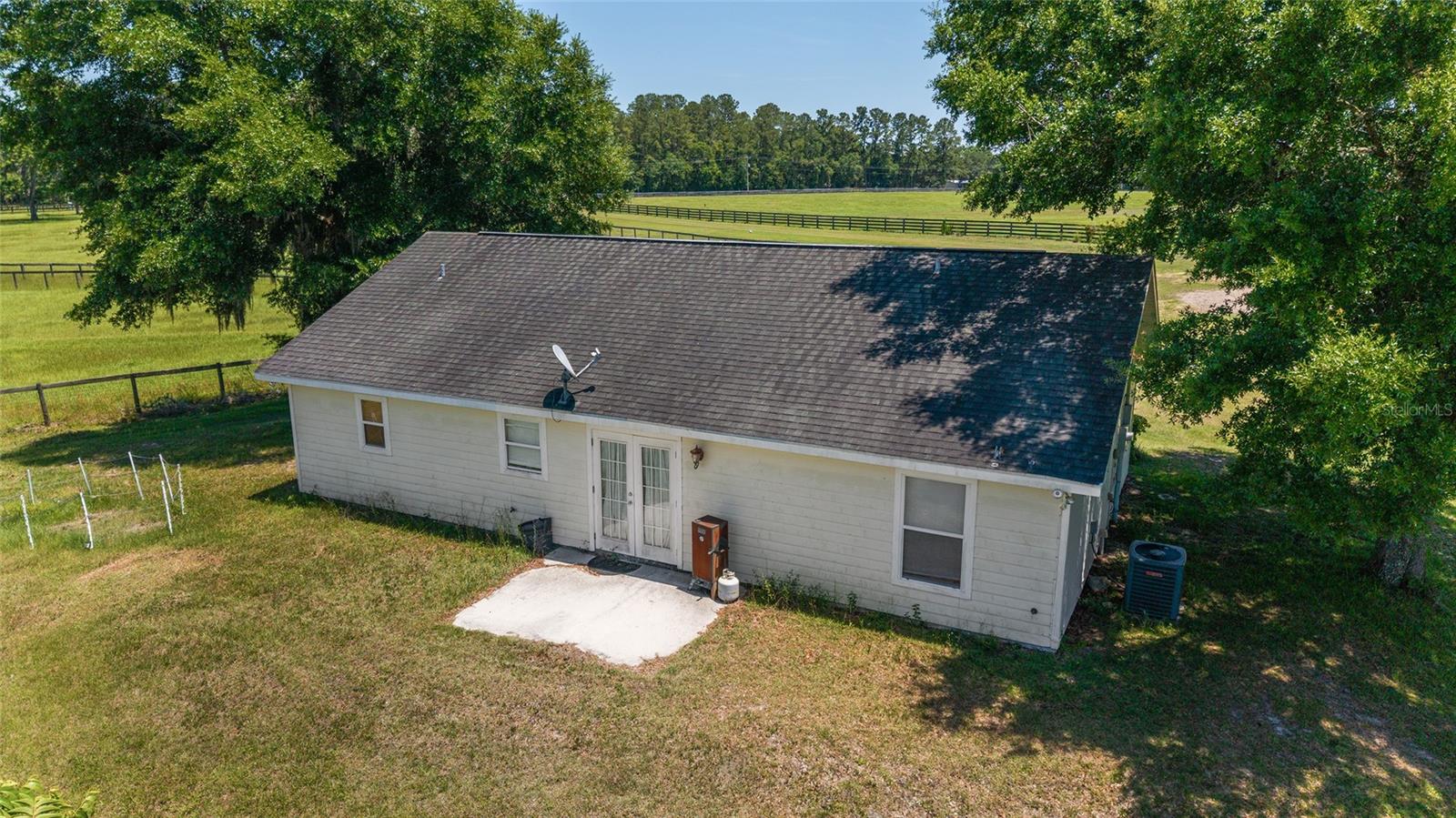 Image 18 of 24 For 16490 122 Terrace