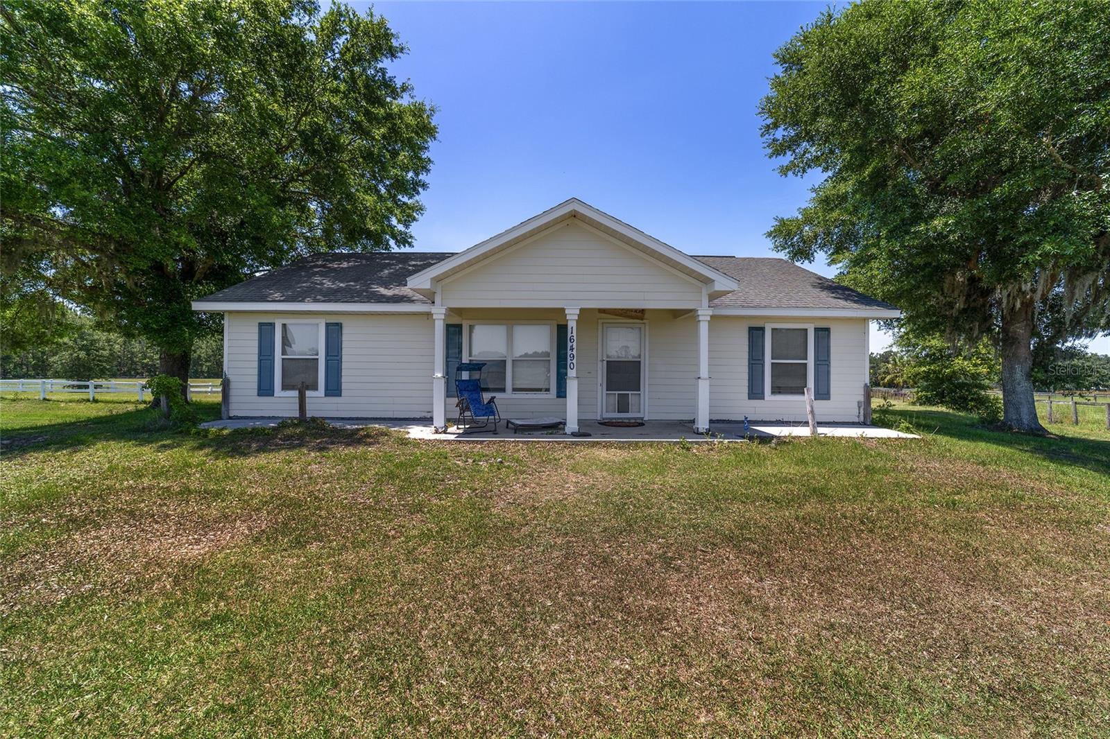 Image 2 of 24 For 16490 122 Terrace
