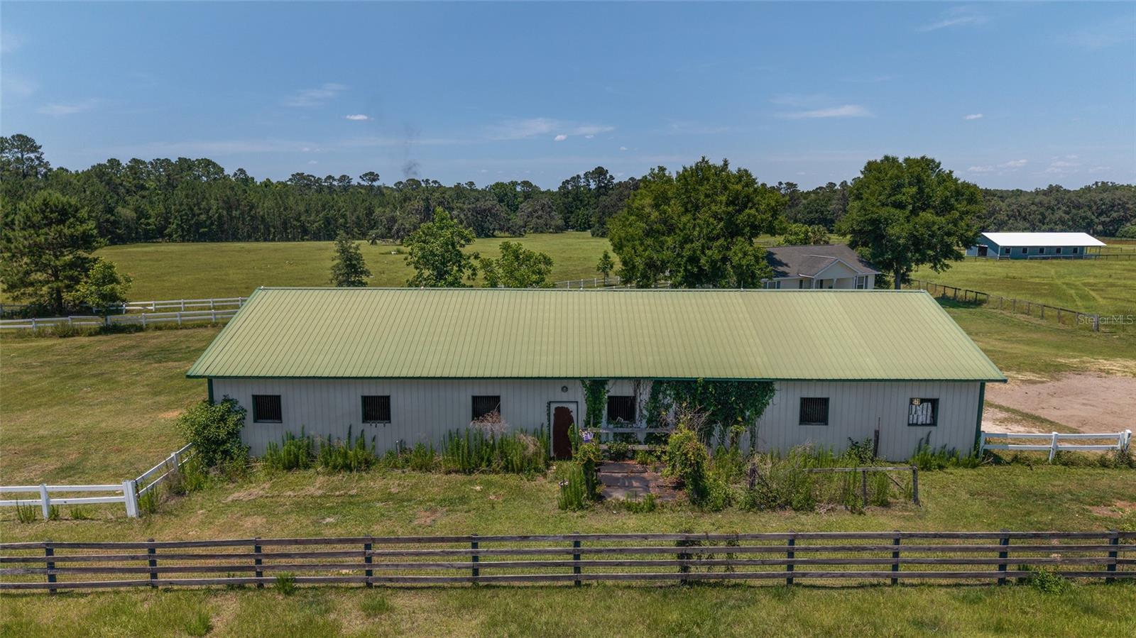 Image 21 of 24 For 16490 122 Terrace