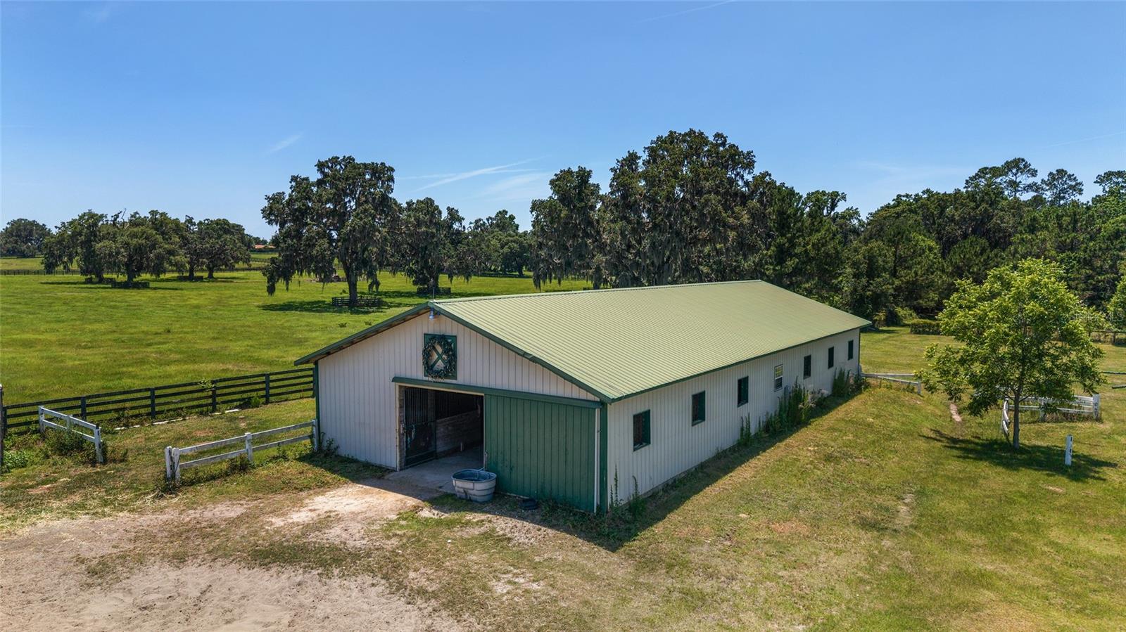 Image 9 of 24 For 16490 122 Terrace