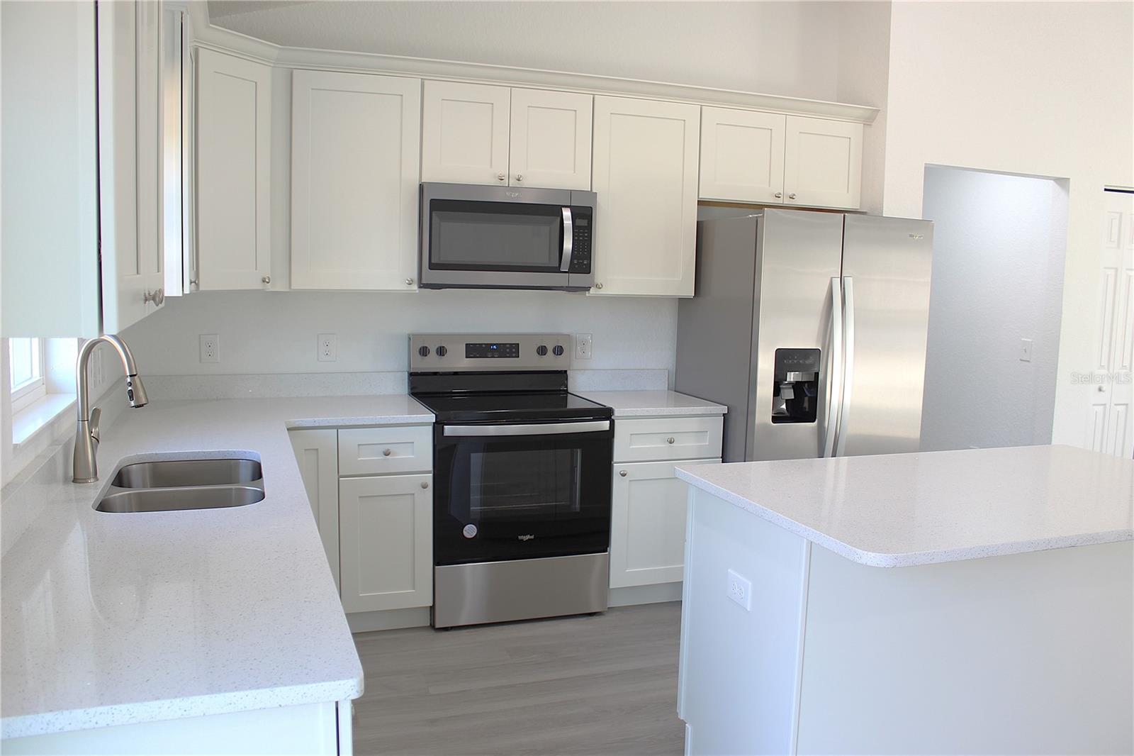 Image 11 of 34 For 13482 106th Street