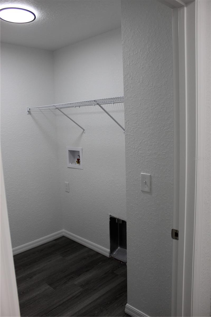 Image 15 of 34 For 13482 106th Street