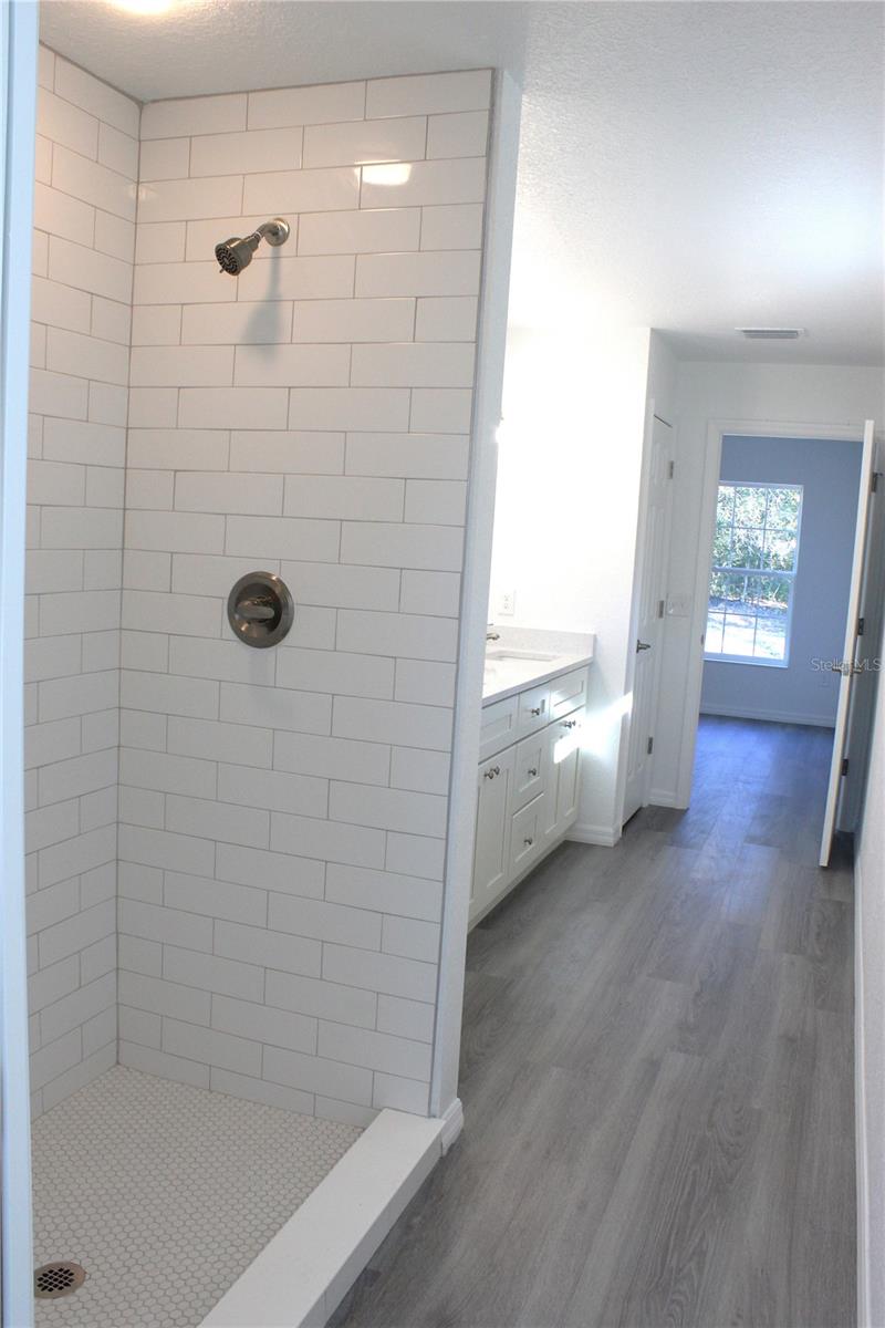 Image 20 of 34 For 13482 106th Street