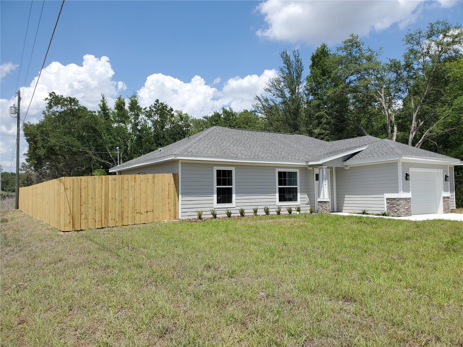 Image 4 of 34 For 13482 106th Street