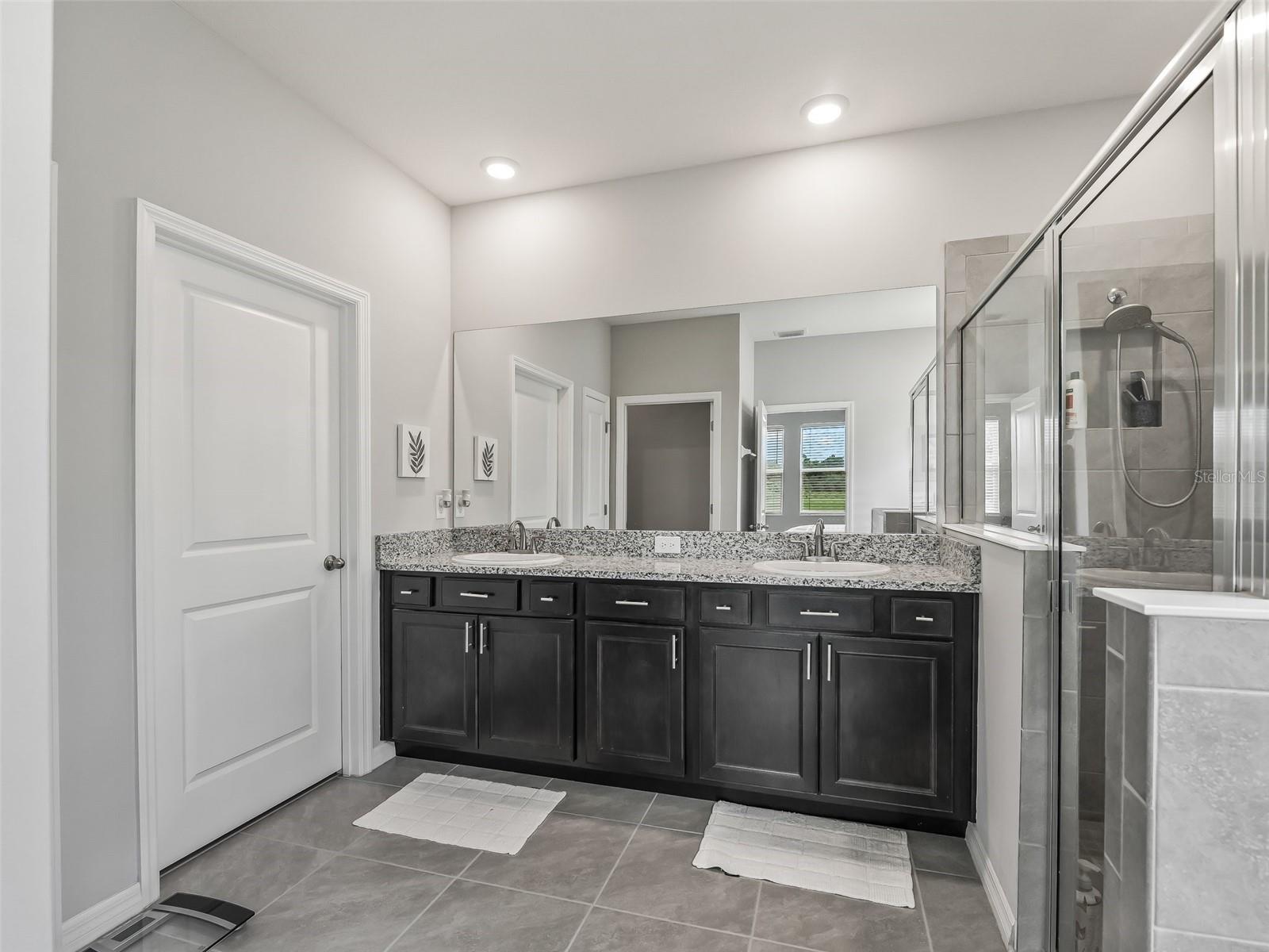 Image 19 of 60 For 4589 51st Terrace Road