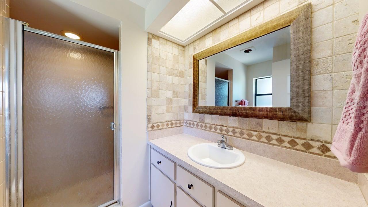 Listing photo id 18 for 125 Seymeria Drive