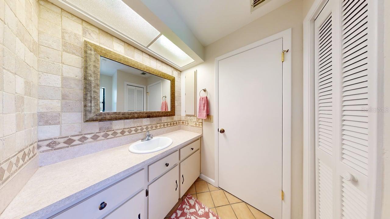 Listing photo id 19 for 125 Seymeria Drive