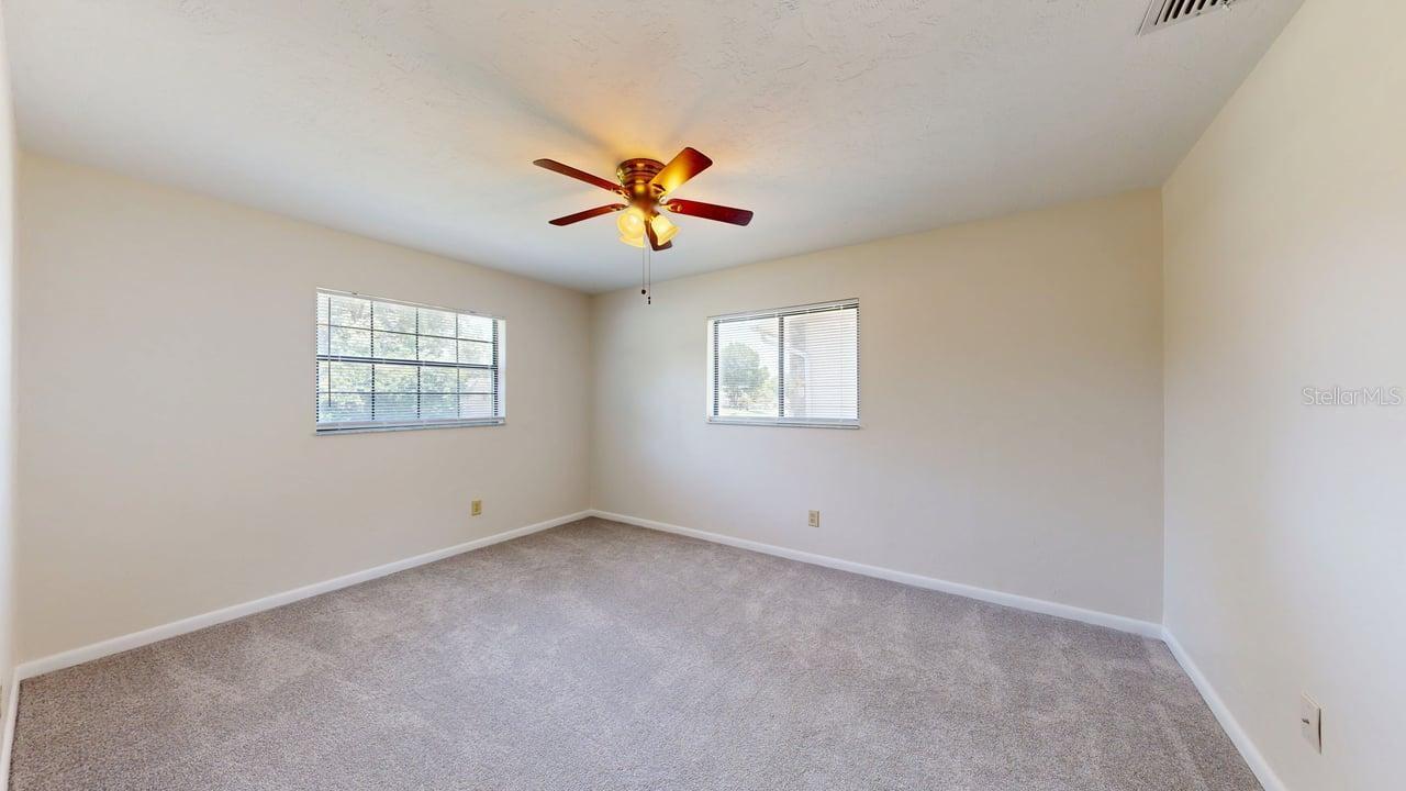 Listing photo id 21 for 125 Seymeria Drive