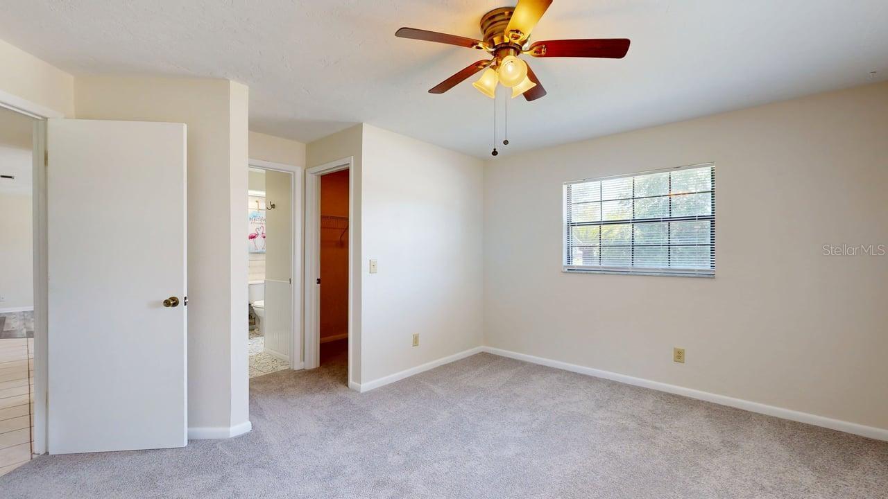 Listing photo id 22 for 125 Seymeria Drive