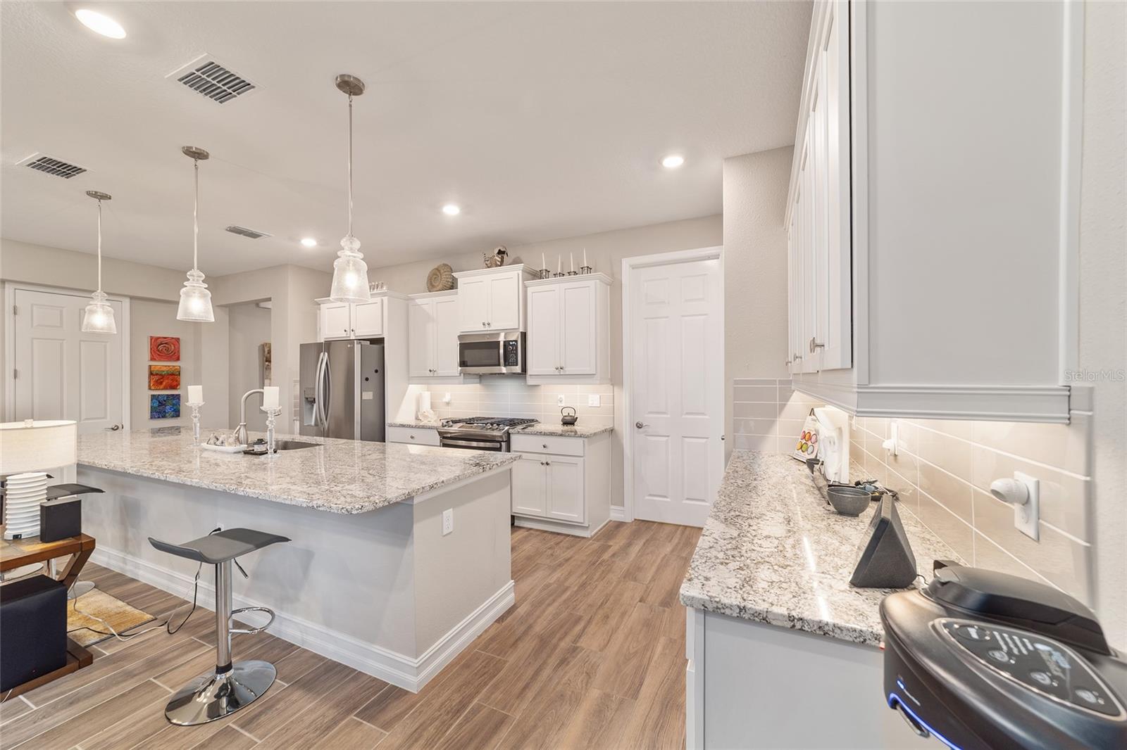 Image 17 of 51 For 4394 54th Terrace