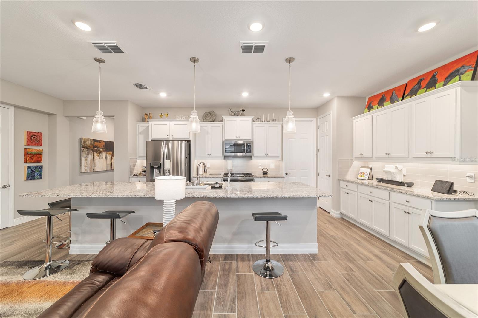 Image 18 of 51 For 4394 54th Terrace