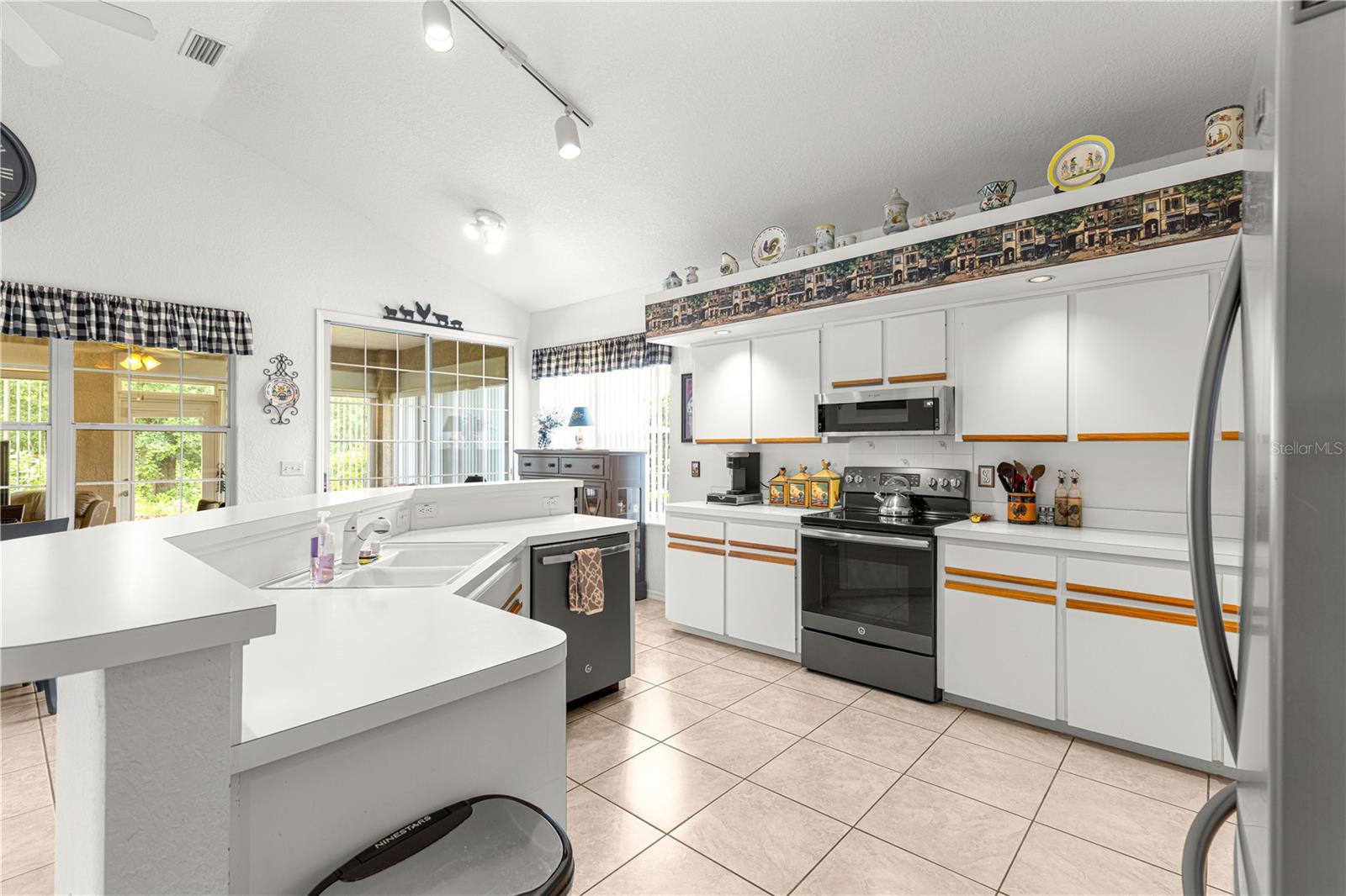 Image 12 of 80 For 8418 108th Place Road
