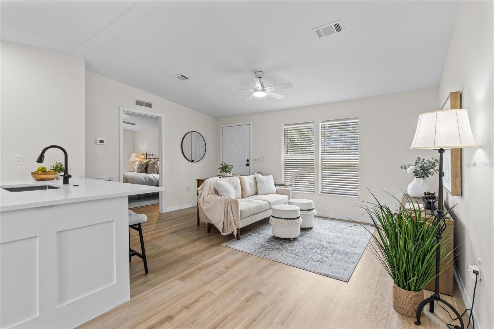 Listing photo id 10 for 4319 Elm Drive