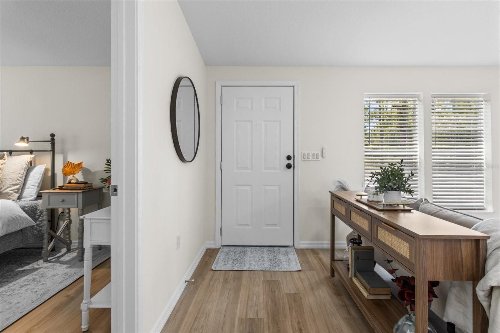 Listing photo id 7 for 4319 Elm Drive