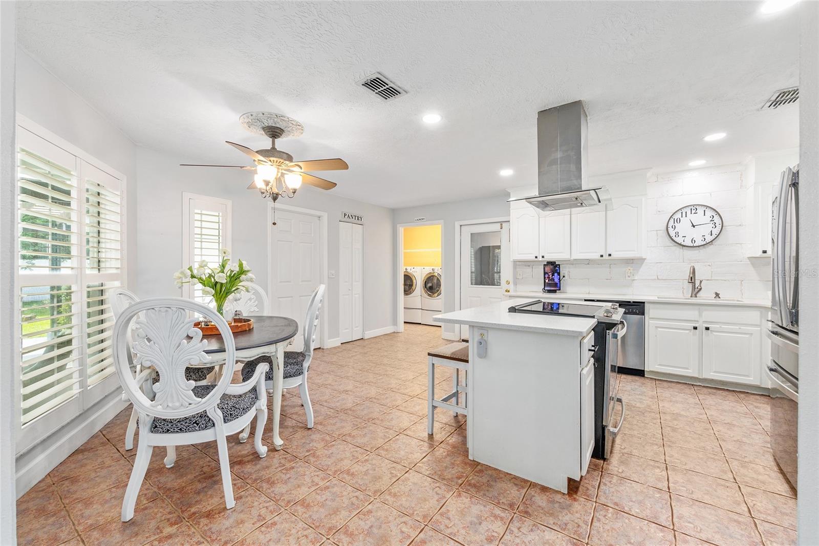 Image 22 of 64 For 3729 38th Terrace