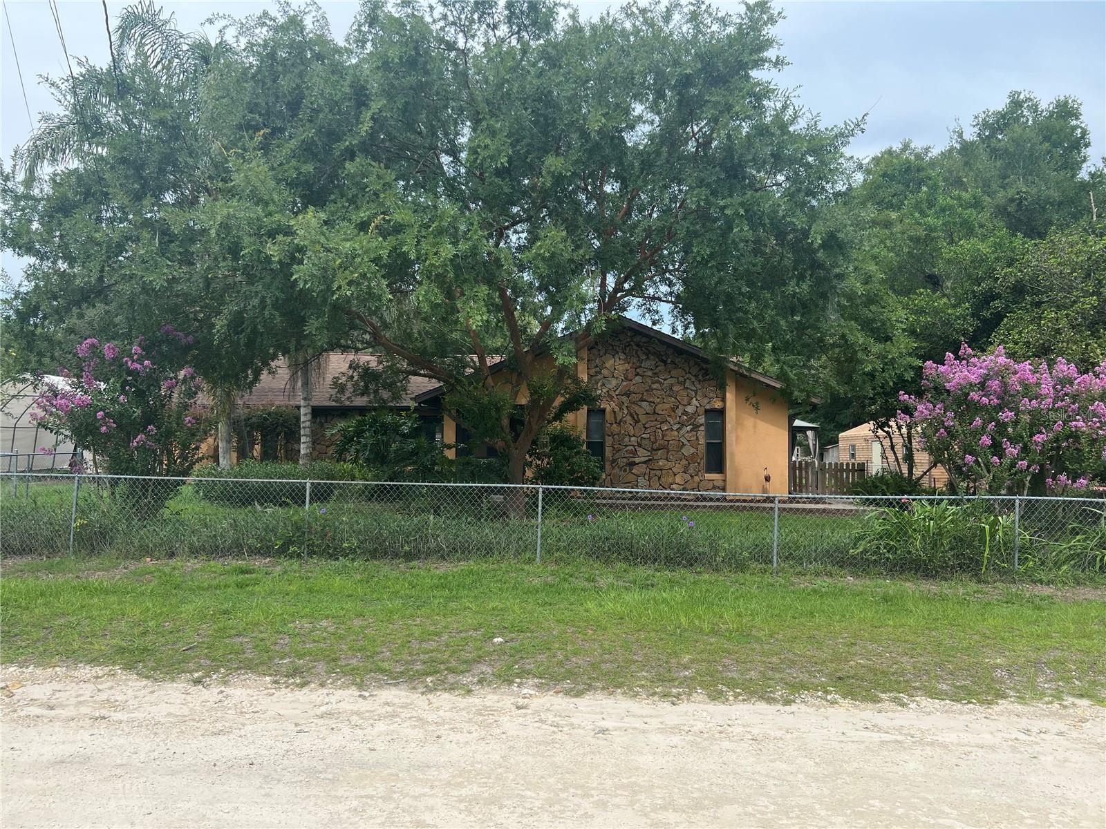 Listing Details for 14700 94th Avenue, SUMMERFIELD, FL 34491
