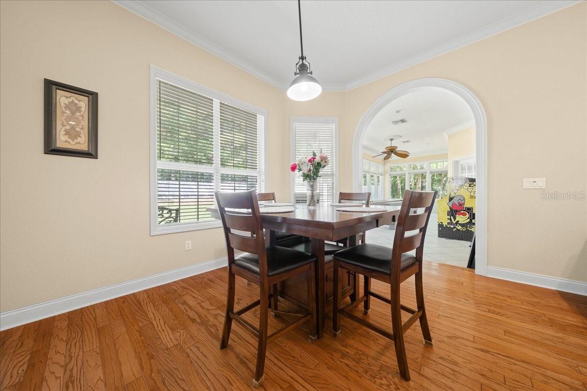 Image 10 of 51 For 645 48th Lane