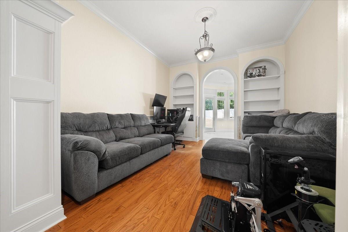 Image 20 of 51 For 645 48th Lane