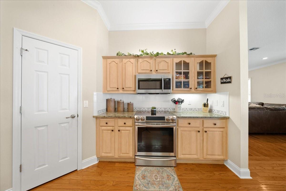 Image 41 of 51 For 645 48th Lane
