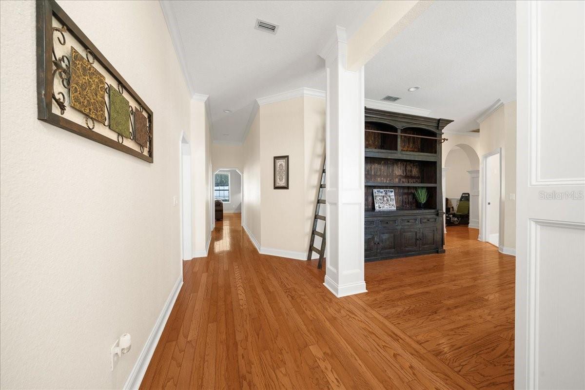 Image 6 of 51 For 645 48th Lane