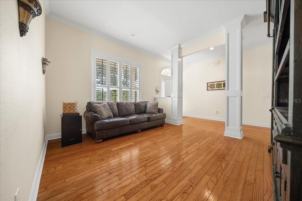Image 8 of 51 For 645 48th Lane