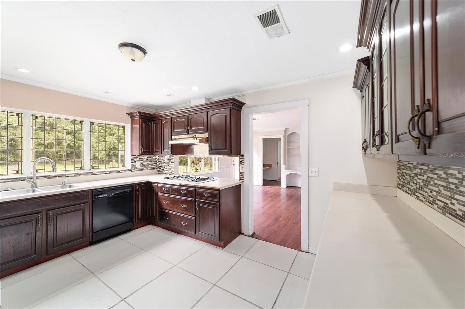 Image 14 of 63 For 2627 14th Street